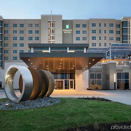 Embassy Suites By Hilton Kansas City Olathe Exterior photo