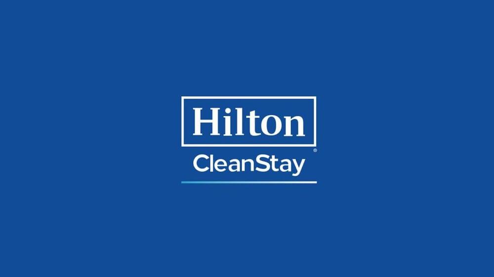 Embassy Suites By Hilton Kansas City Olathe Exterior photo