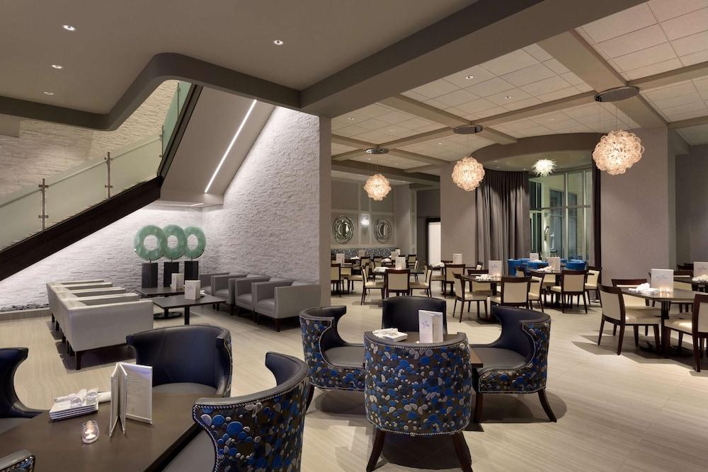Embassy Suites By Hilton Kansas City Olathe Exterior photo