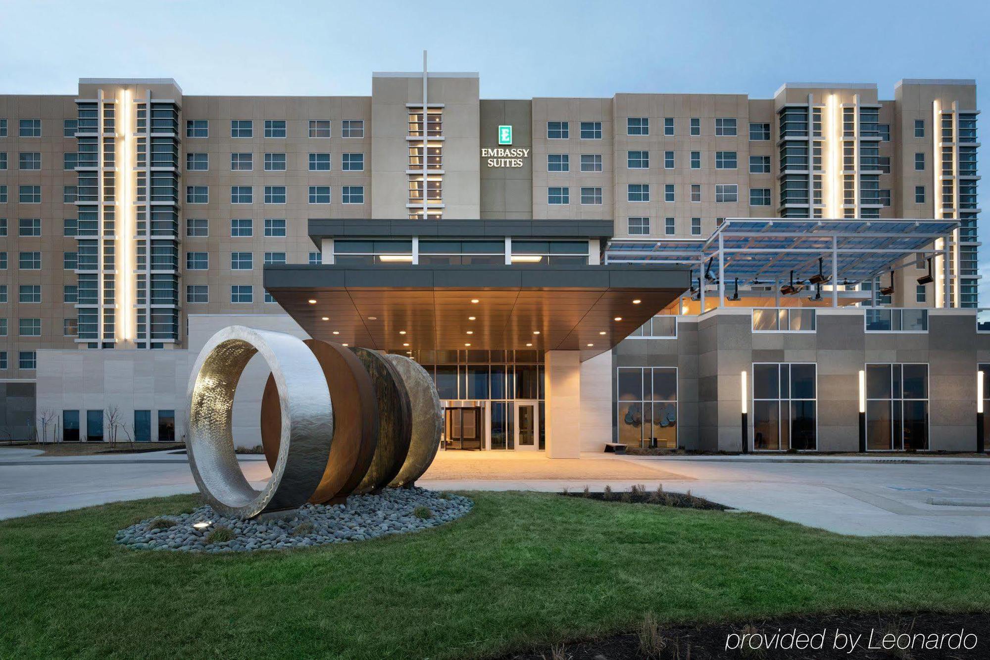 Embassy Suites By Hilton Kansas City Olathe Exterior photo